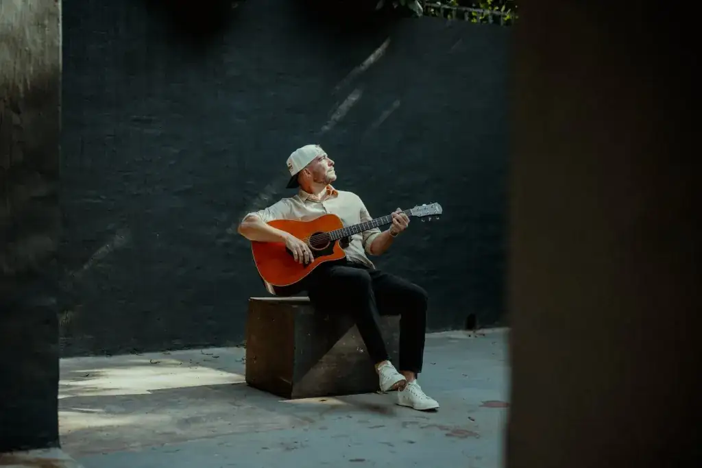 Justin Serrao – country-rock singer-songwriter