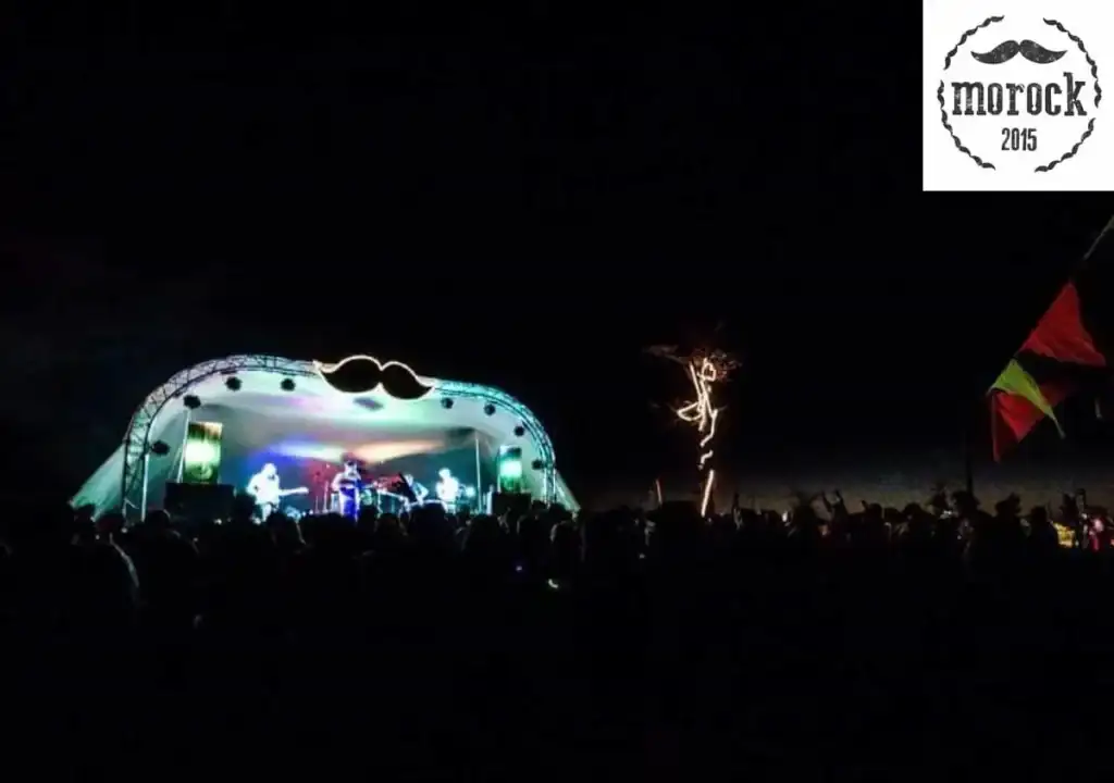 MoRock 2015 festival stage at night with a crowd